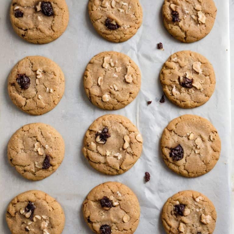 Key Features in Action Baking Sheet